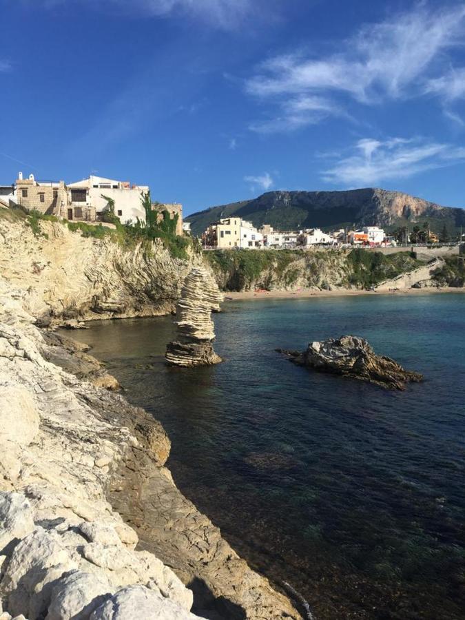 Le Lanterne Di Terrasini Hotel Екстериор снимка