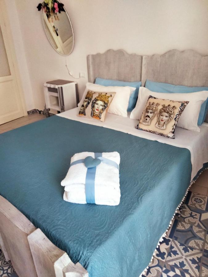 Le Lanterne Di Terrasini Hotel Екстериор снимка